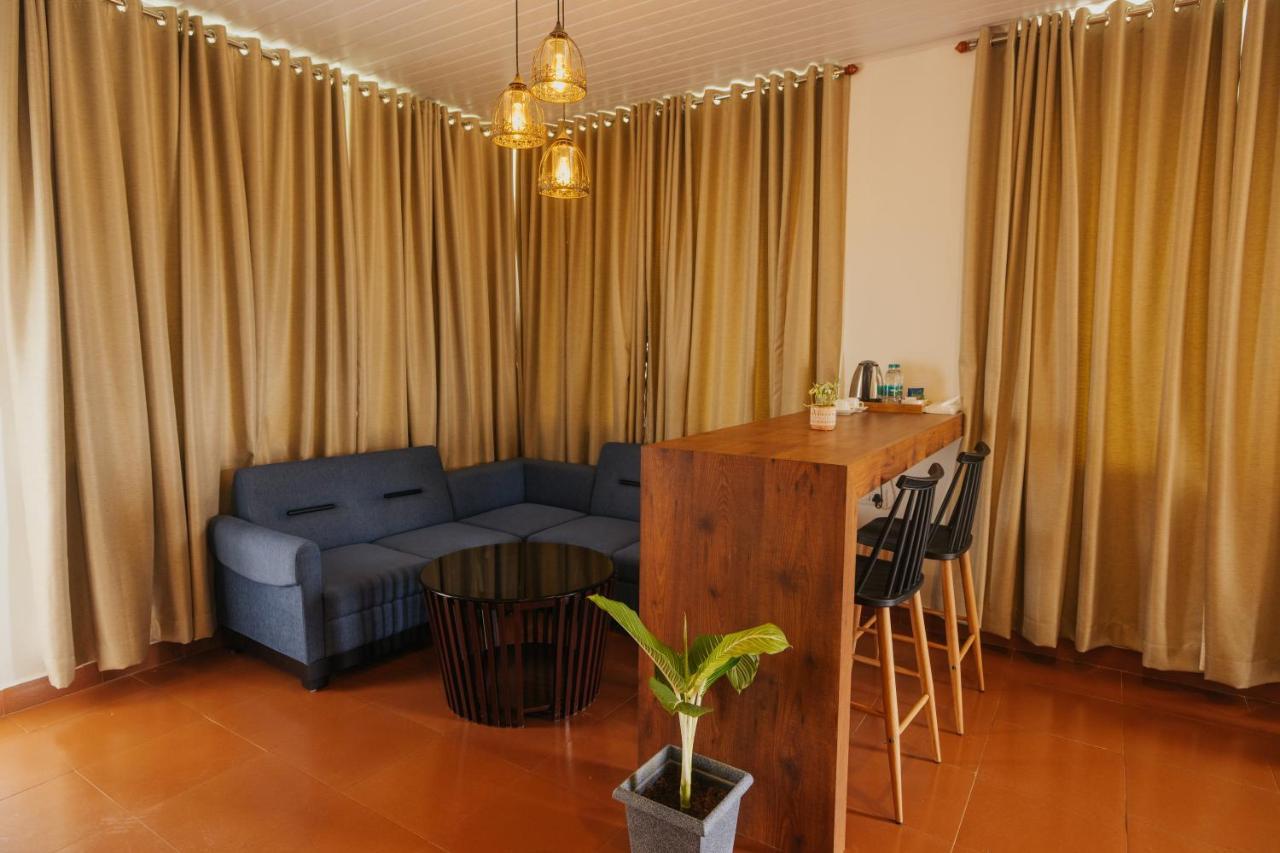 Misty Courtyard Resort Chinnakanal 外观 照片