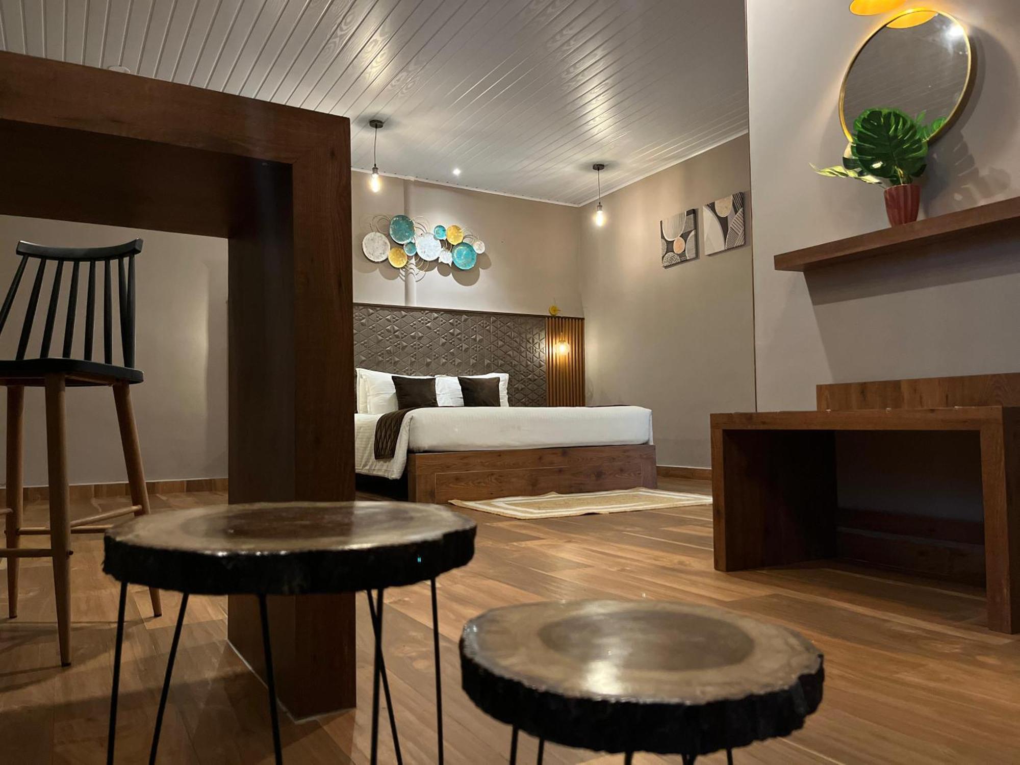 Misty Courtyard Resort Chinnakanal 外观 照片